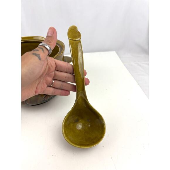 California Pottery Handled Tureen Ladle 2005 Mustard Yellow Embossed Fruit VTG - Picture 5 of 13